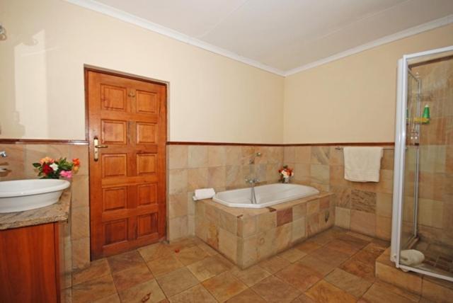 Hoopoe Haven Guest House Chartwell Dış mekan fotoğraf