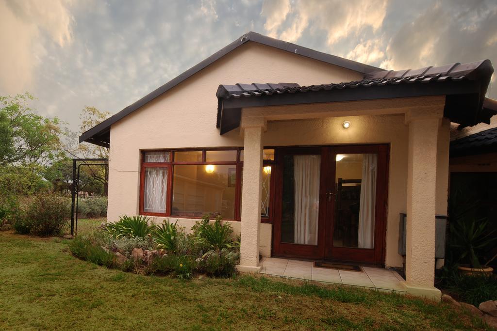 Hoopoe Haven Guest House Chartwell Dış mekan fotoğraf